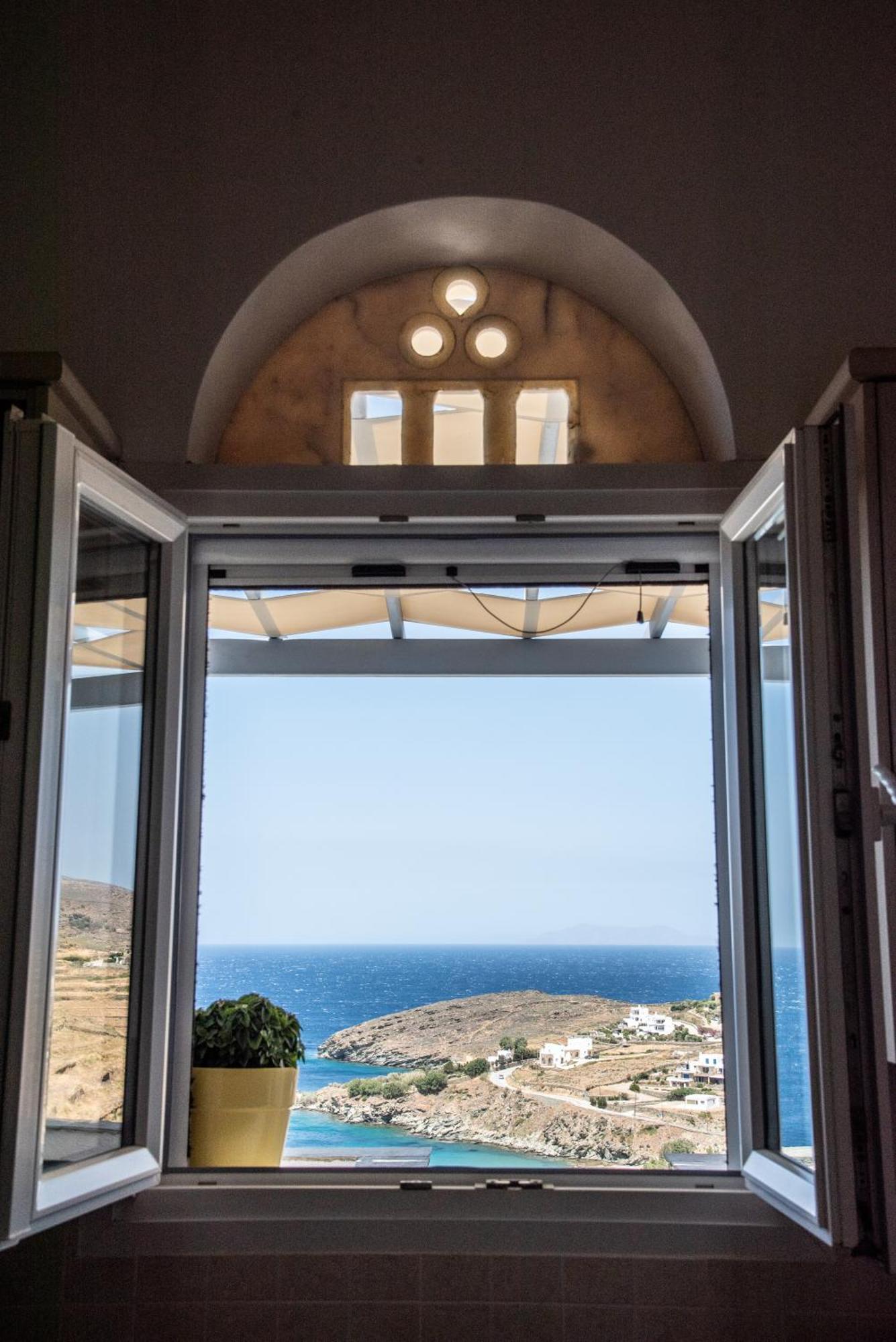 Iliopetra Residence Agios Romanos Exterior photo